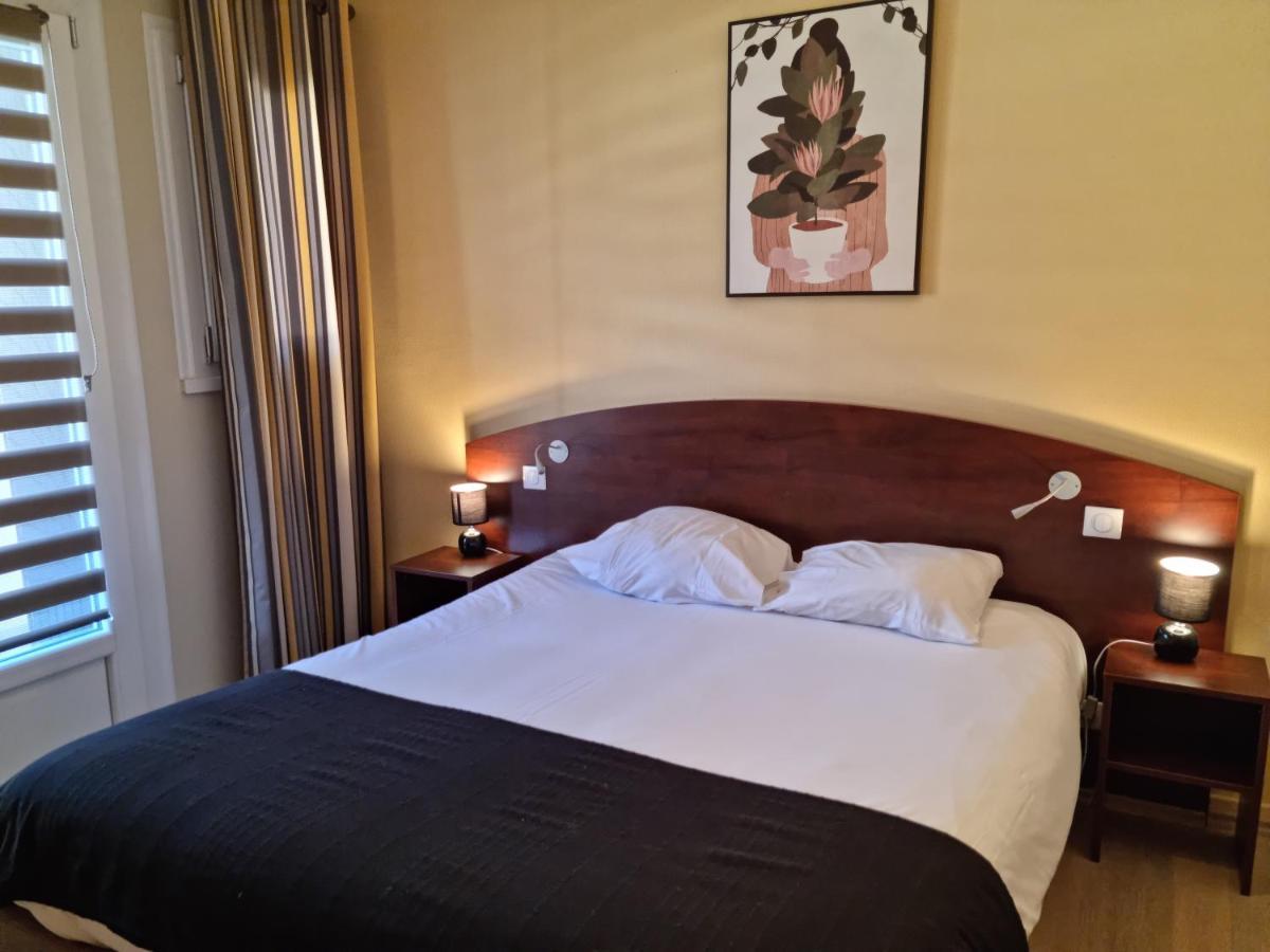 Logis Les Terrasses De Corton Hotel