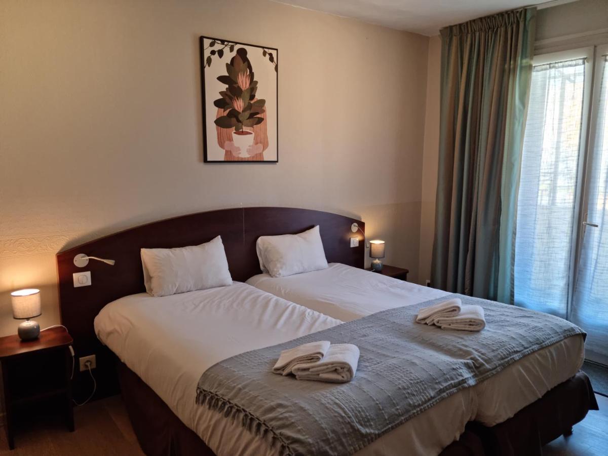 Hotel Logis Les Terrasses De Corton 3*