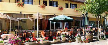 Hotel Logis Les Terrasses De Corton Ladoix-Serrigny