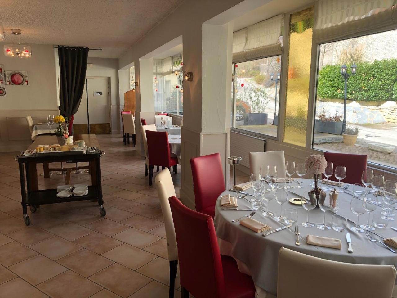 Hotel Logis Les Terrasses De Corton